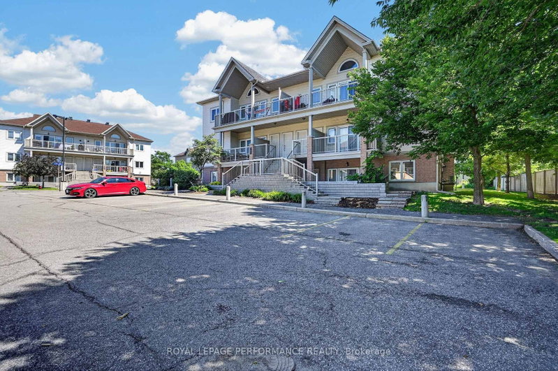 F - 151 Mocha Private