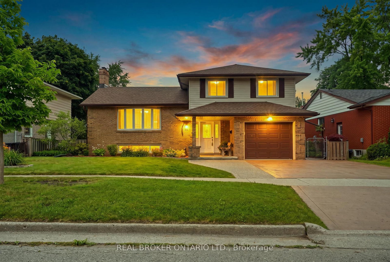 Detached House for sale at 76 Lower Canada Crescent, Kitchener, Ontario, N2P 1E8 - MLS: X13646450