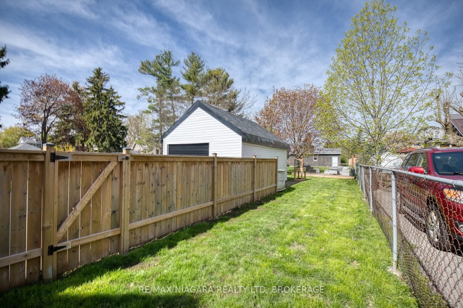 168 Steele Street • Port Colborne, ON photo 8