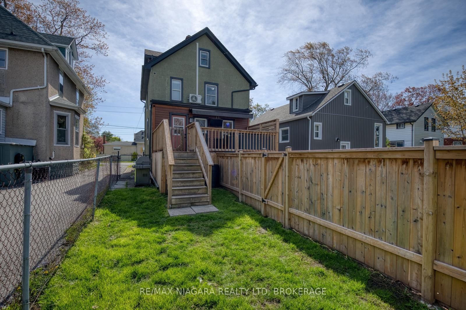 168 Steele Street • Port Colborne, ON photo 9