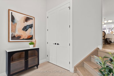 1061 Eagletrace Drive • #5 • London North, ON photo 3