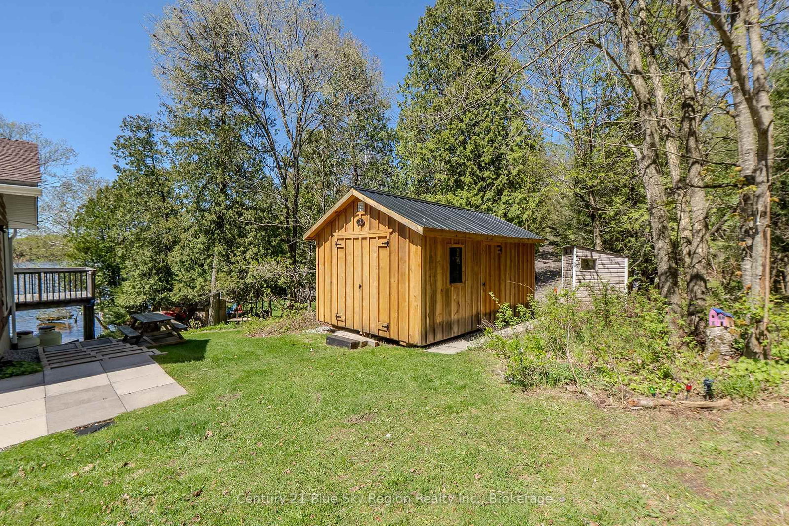 Listing Image 7