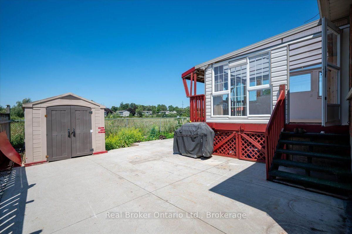12 Castlebury Drive • Guelph, ON photo 35