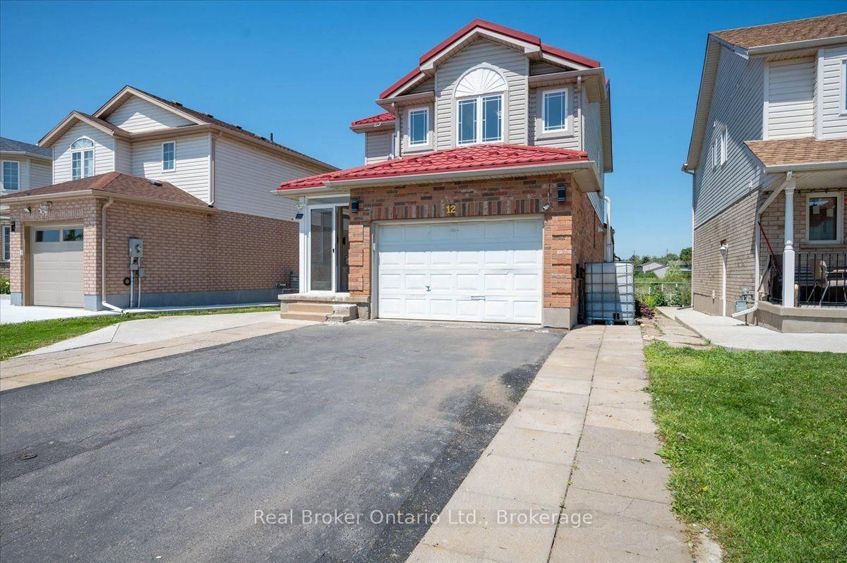 12 Castlebury Drive • Guelph, ON photo 4