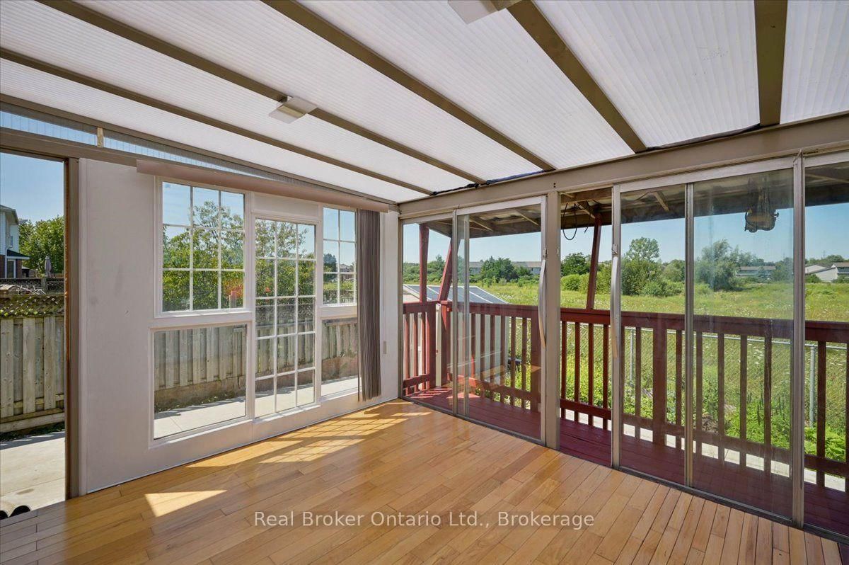 12 Castlebury Drive • Guelph, ON photo 40