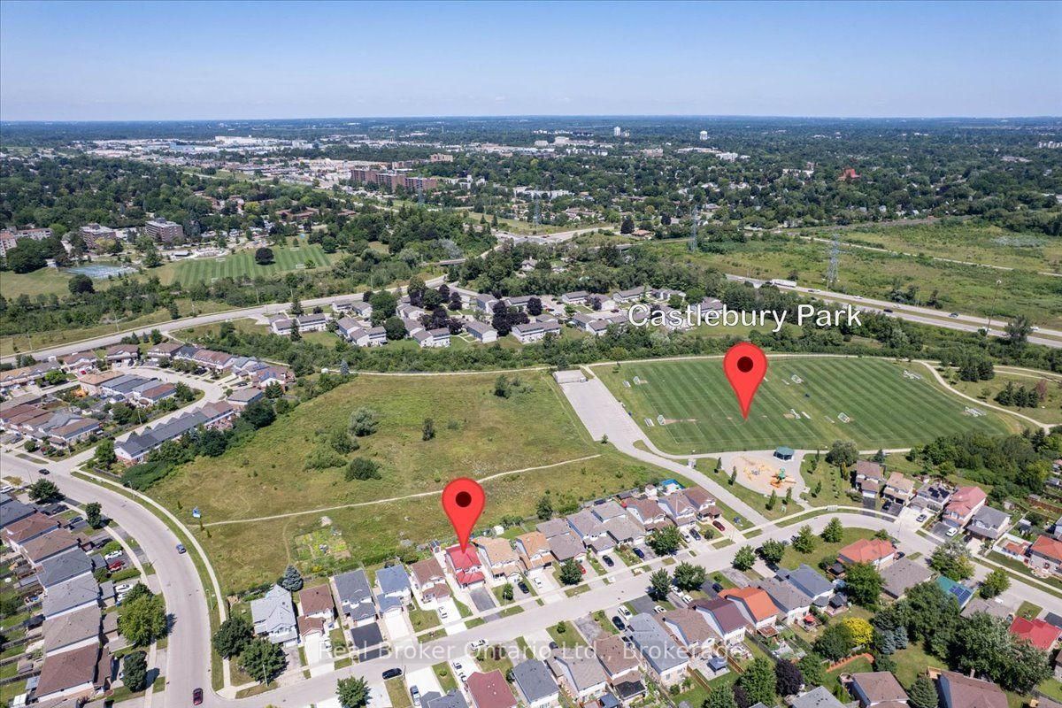12 Castlebury Drive • Guelph, ON photo 45