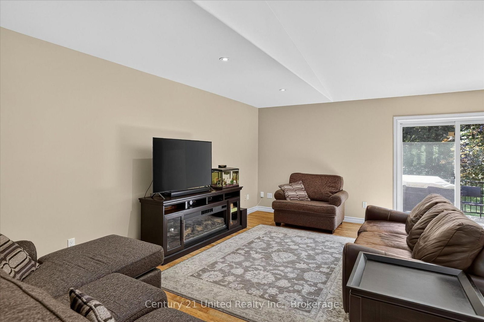 923 Rock Road • Douro-Dummer, ON photo 9