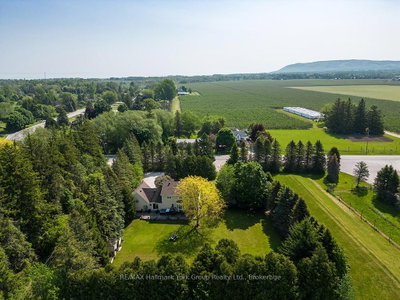 788267 Grey 13 Road • Blue Mountains, ON photo 4