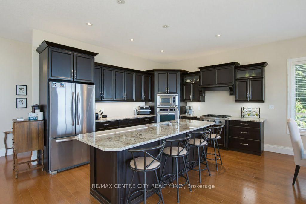 174 Brayside Street • Central Elgin, ON photo 24