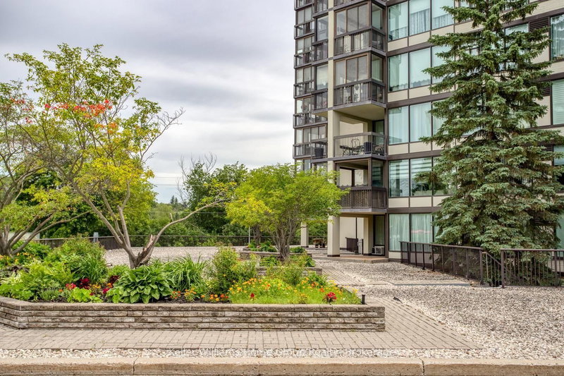 505 - 23 Woodlawn Road E
