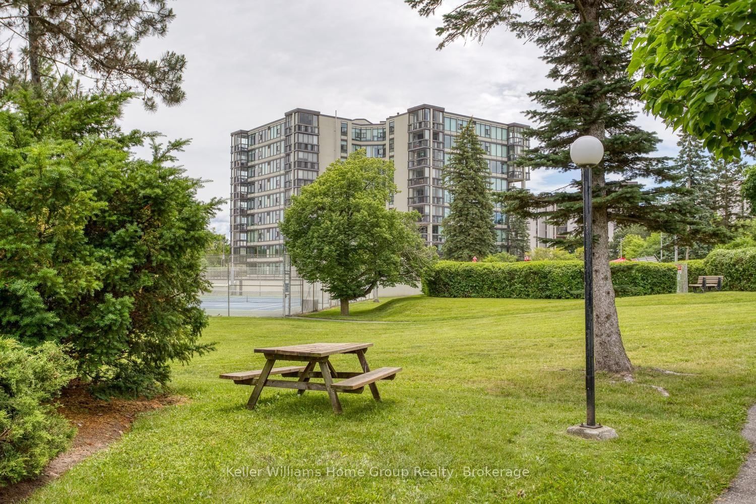 23 Woodlawn Road E • #505 • Guelph, ON photo 27