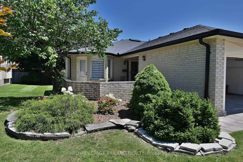 4 - 94 Pine Valley Gate