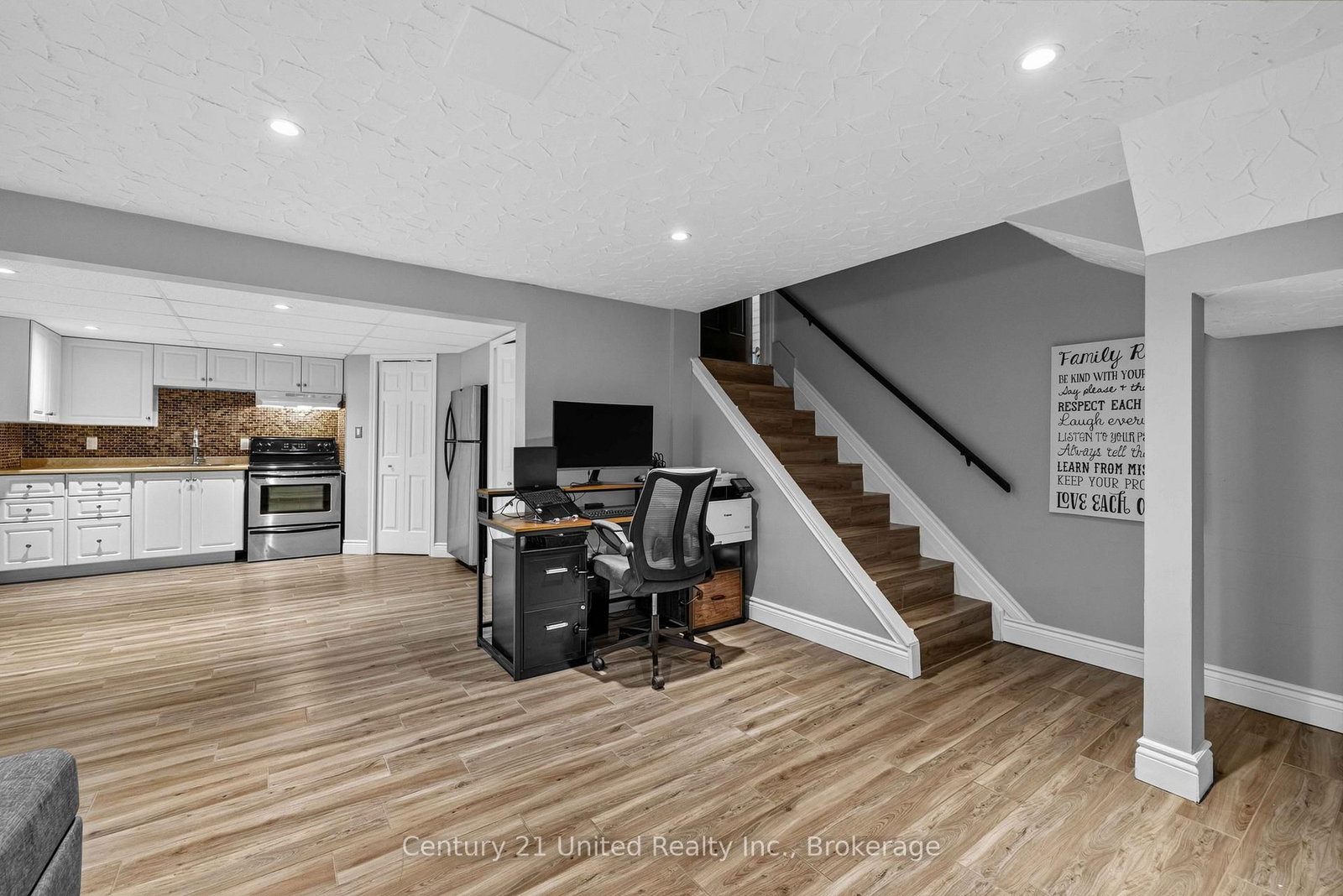 214 Hillview Drive • Peterborough, ON photo 28