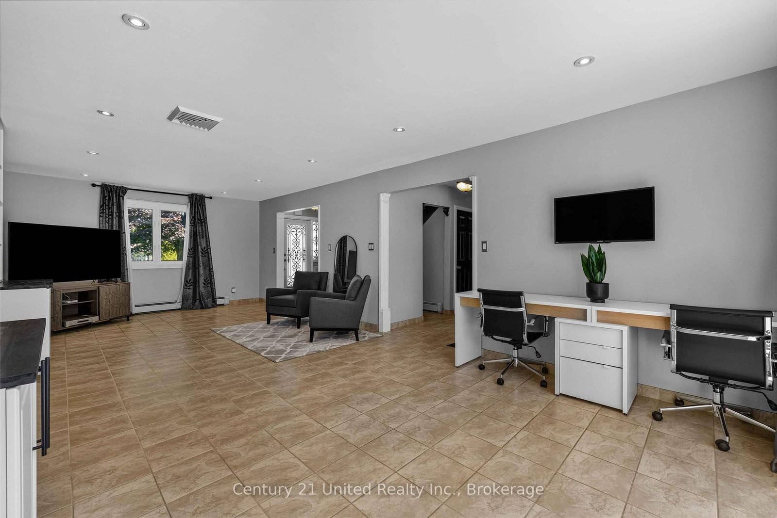 214 Hillview Drive • Peterborough, ON photo 4