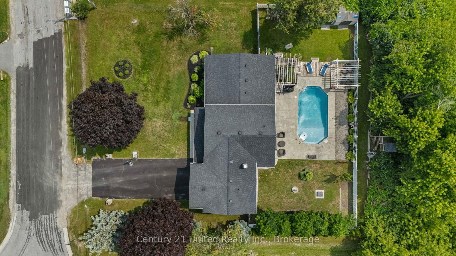 214 Hillview Drive • Peterborough, ON photo 42