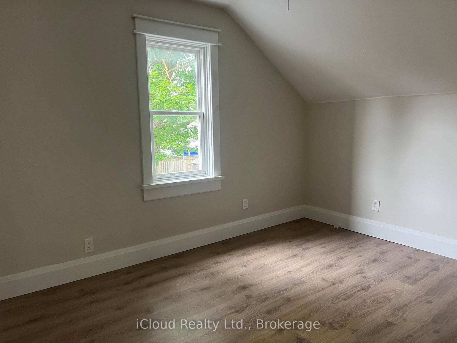 71 Osprey Street S • Southgate, ON photo 10