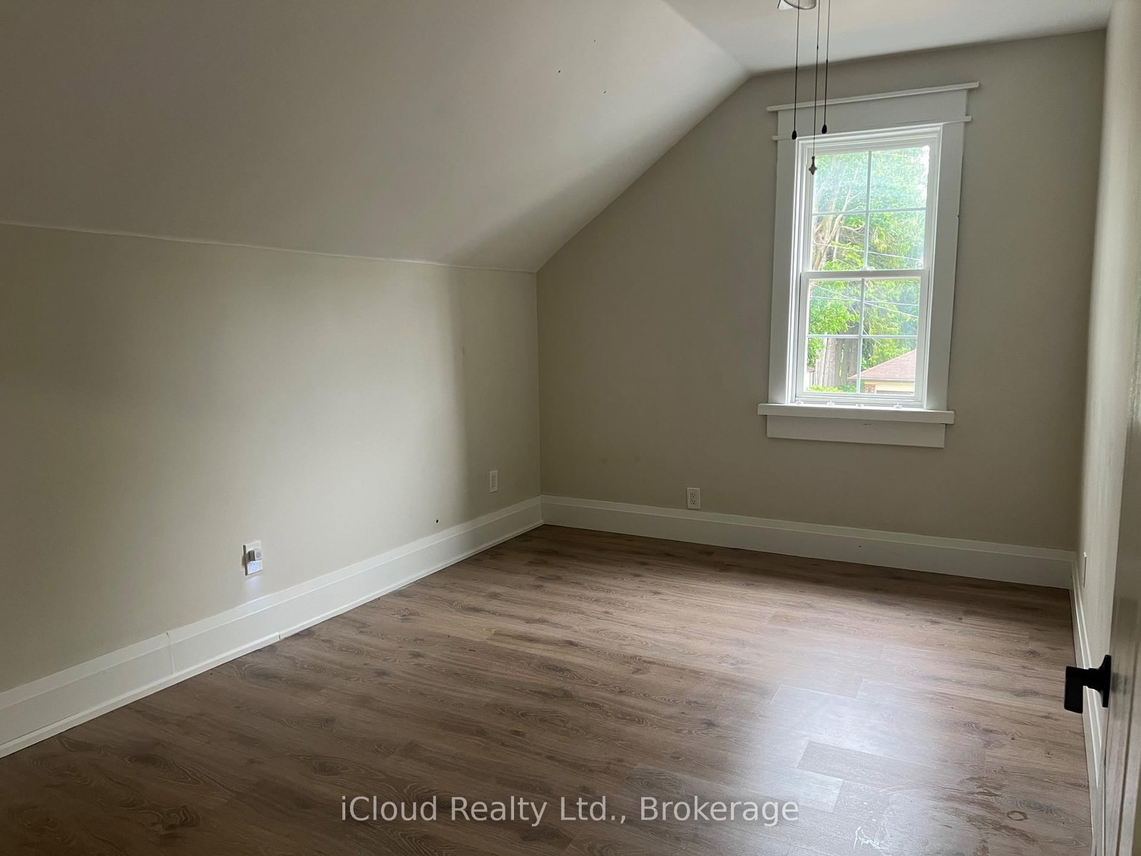 71 Osprey Street S • Southgate, ON photo 9
