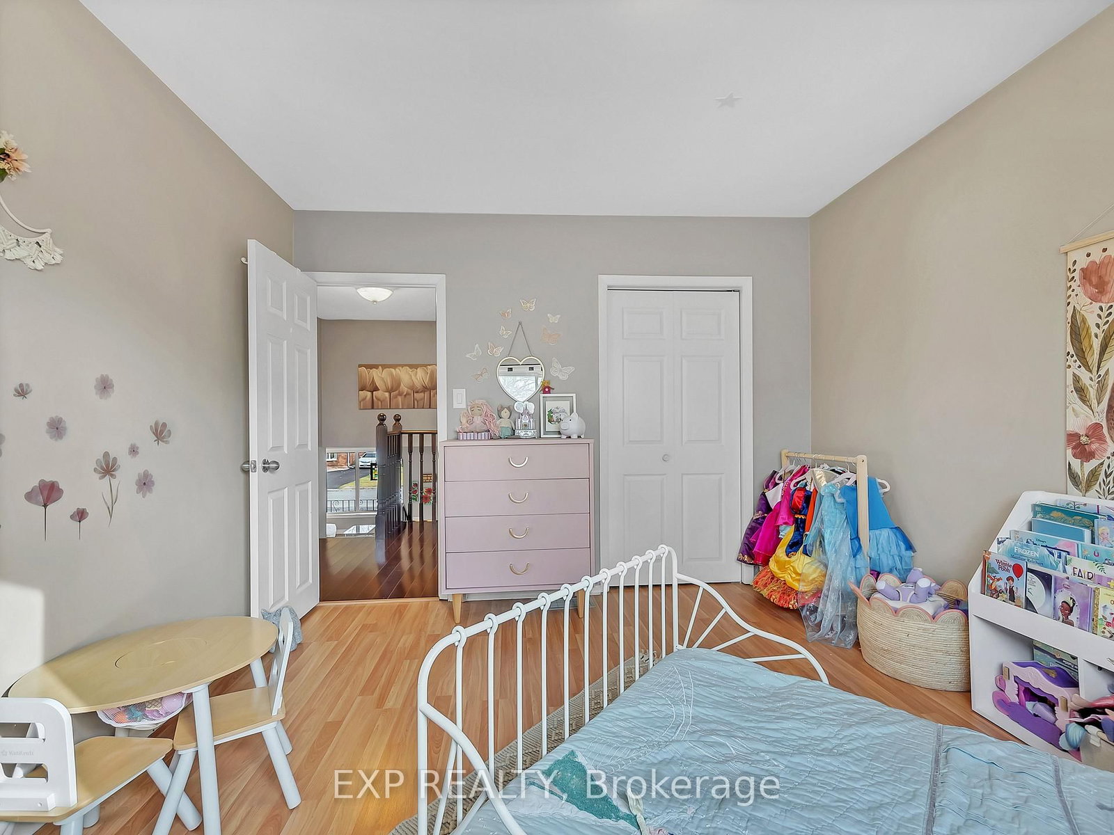 16 Applewood Drive • Belleville, ON photo 27