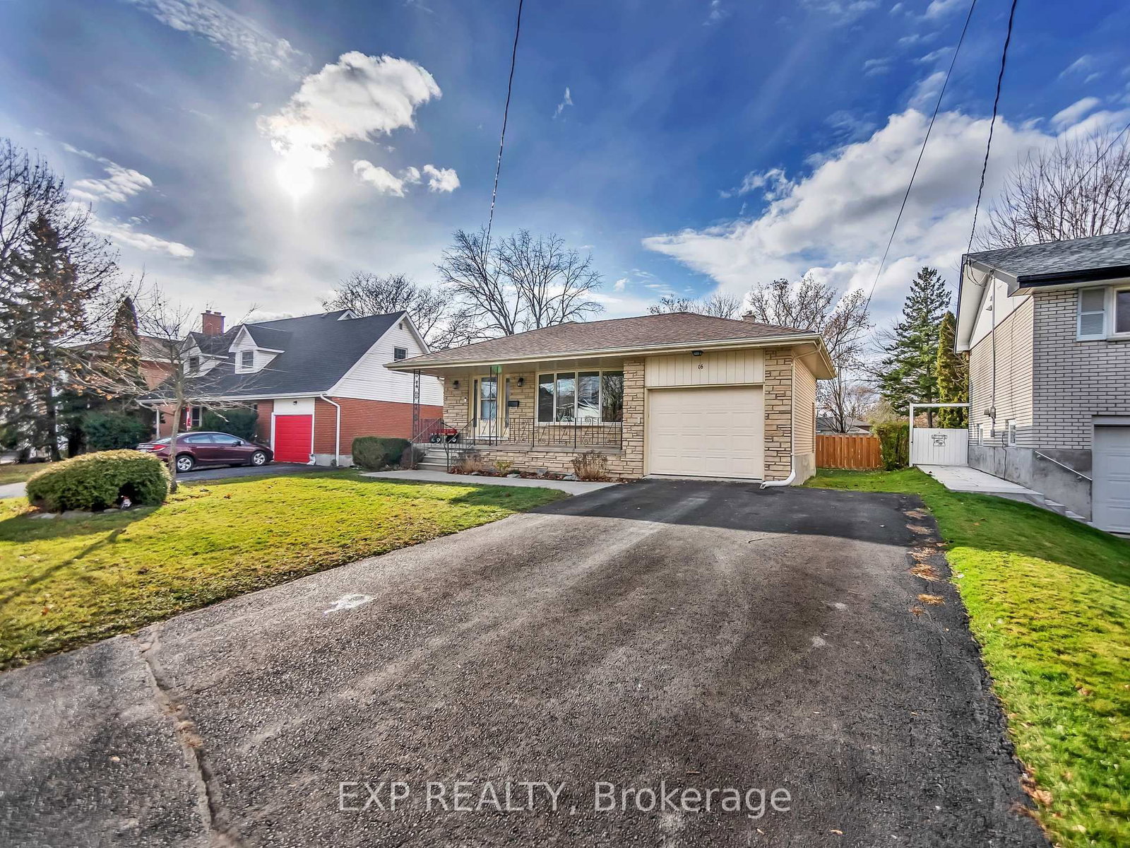 16 Applewood Drive • Belleville, ON photo 4