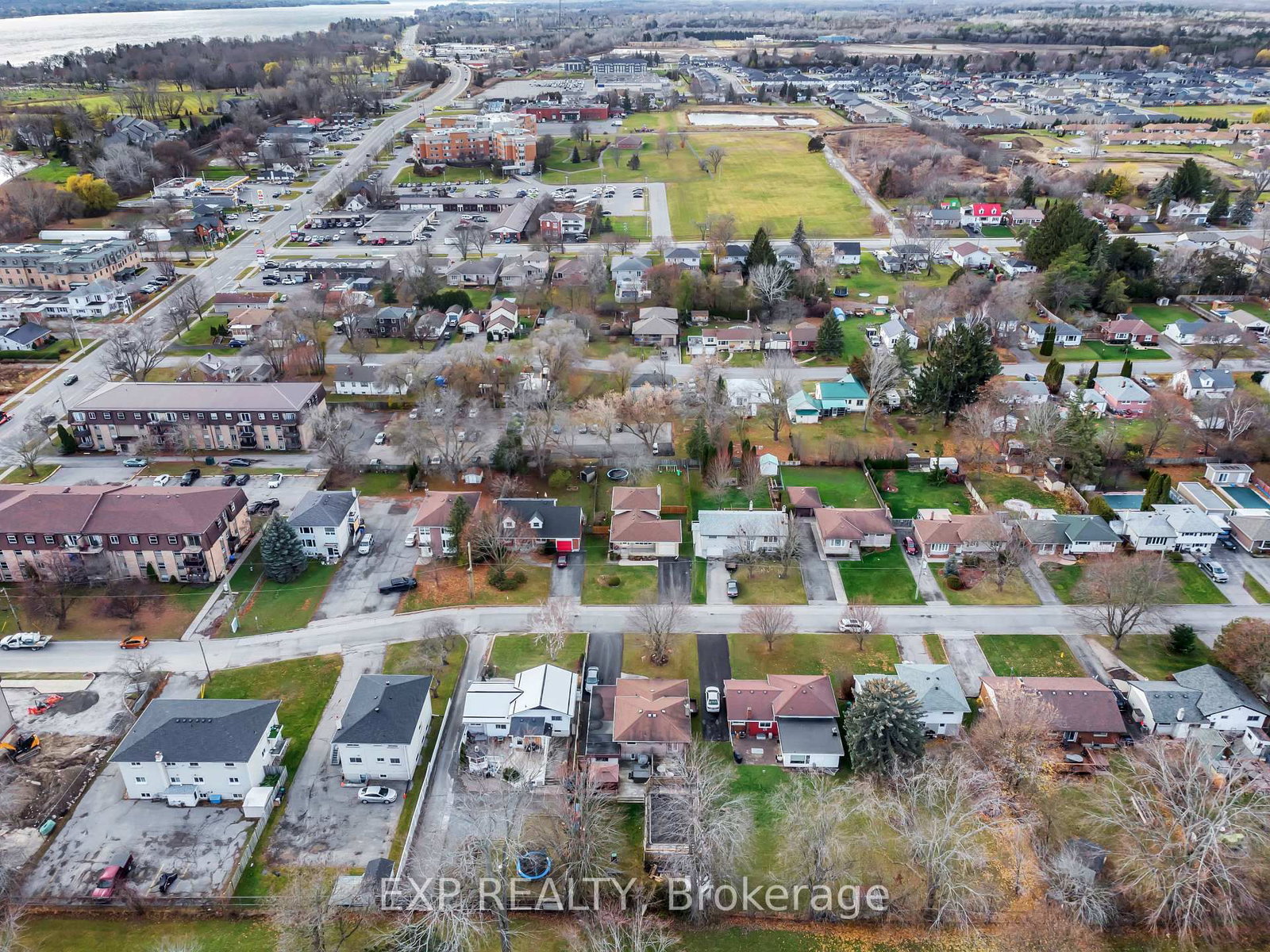 16 Applewood Drive • Belleville, ON photo 43