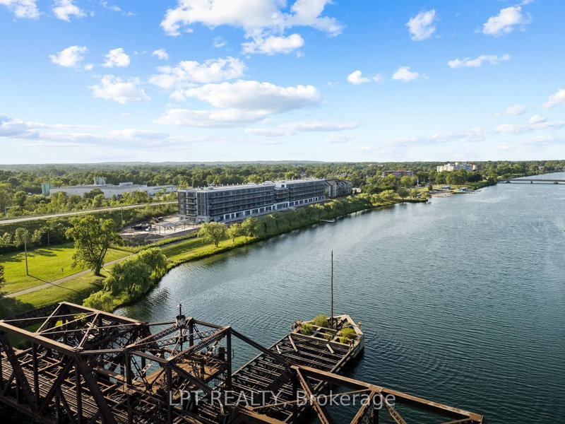 122 - 350 Prince Charles Drive S S