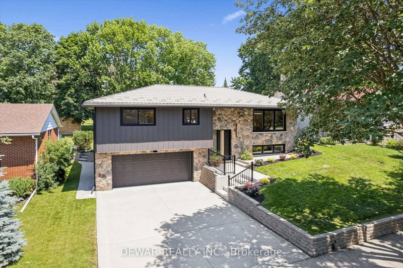 70 Champlain Crescent
