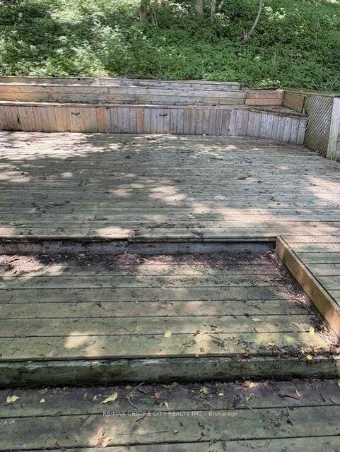 345 Smith Street • Central Elgin, ON photo 15