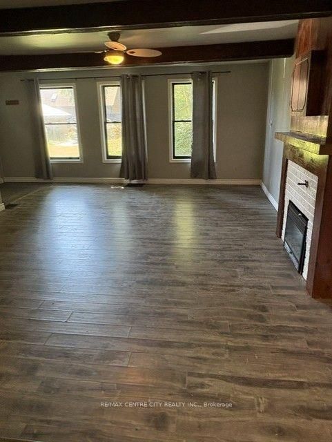 345 Smith Street • Central Elgin, ON photo 4