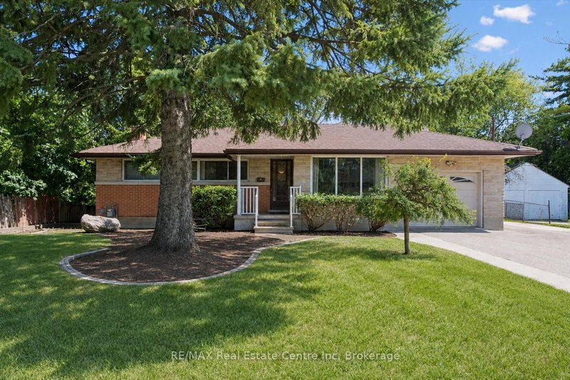 289 SPEEDVALE Avenue E