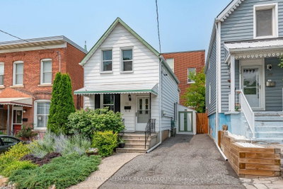 53 Louisa Street • Ottawa, ON photo 2