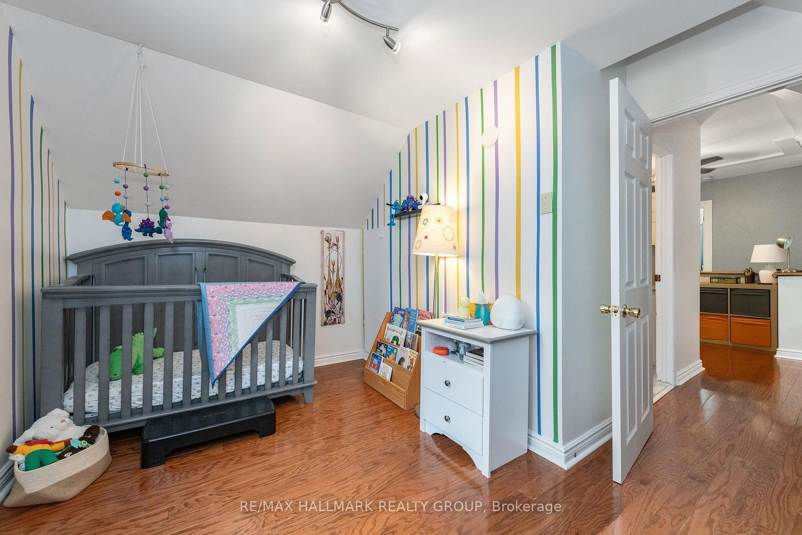53 Louisa Street • Ottawa, ON photo 31