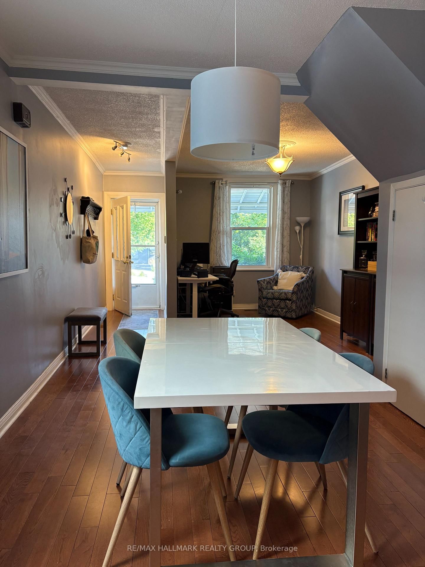 53 Louisa Street • Ottawa, ON photo 5
