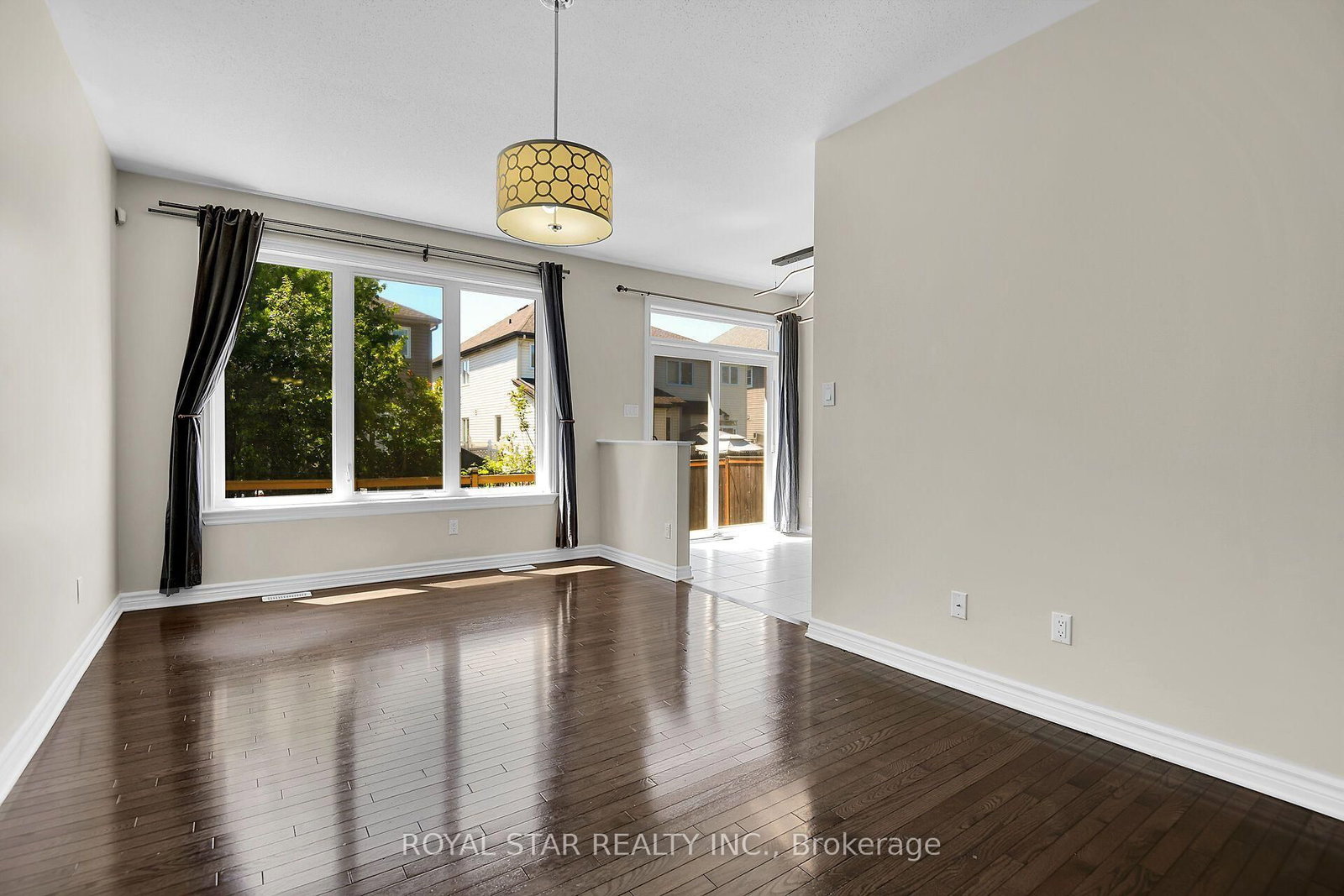 191 FLAT SEDGE Crescent • Ottawa, ON photo 8