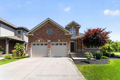 6 CARDINAL Crescent