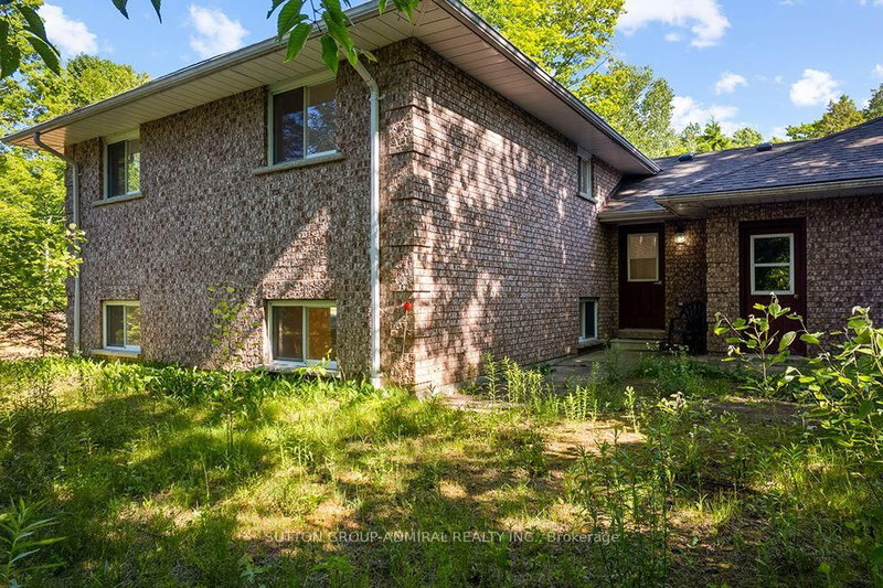 43 Graham Cres photo 4