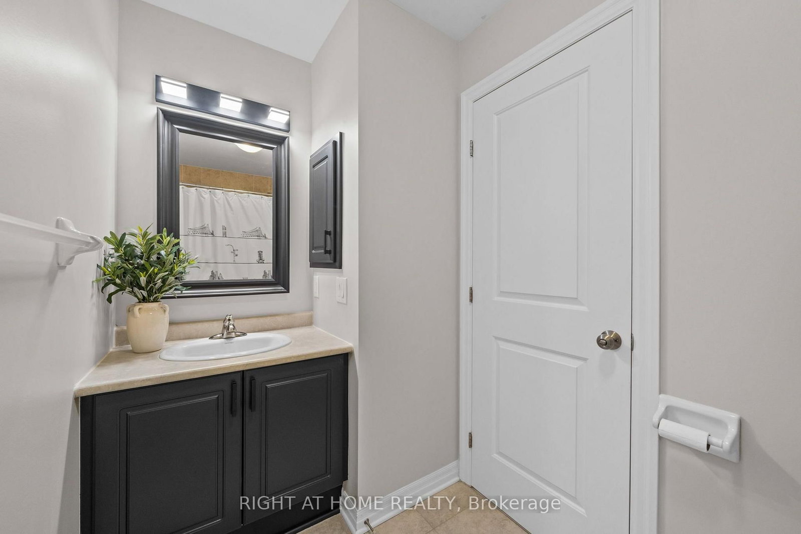 525 PEERLESS Street • Ottawa, ON photo 31
