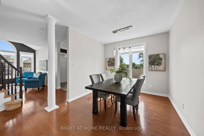525 PEERLESS Street • Ottawa, ON photo 9