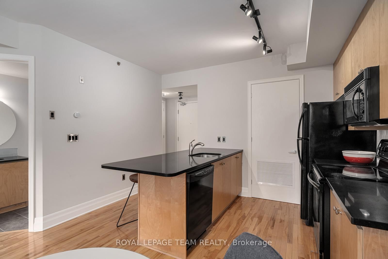 457 Mcleod Street • #101 • Ottawa, ON photo 8