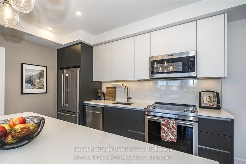 412 - 195 Hunter Street E