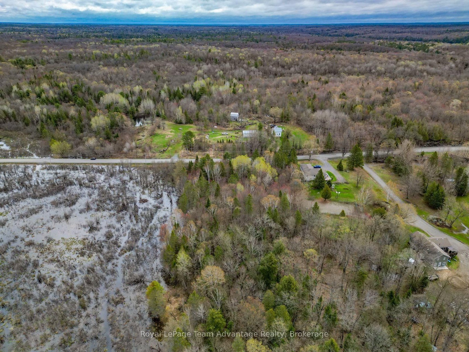 0 Centre Road W • McKellar, ON photo 23