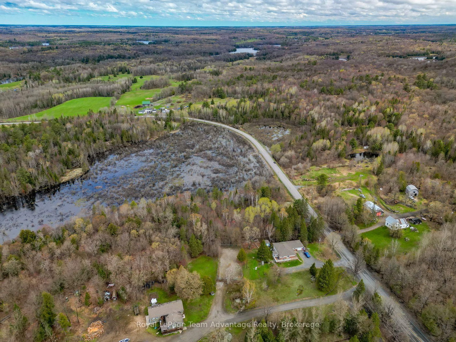 0 Centre Road W • McKellar, ON photo 25