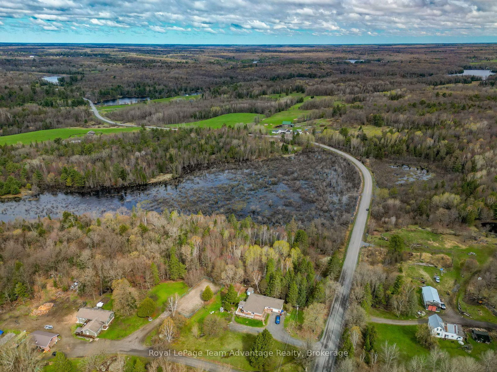 0 Centre Road W • McKellar, ON photo 26
