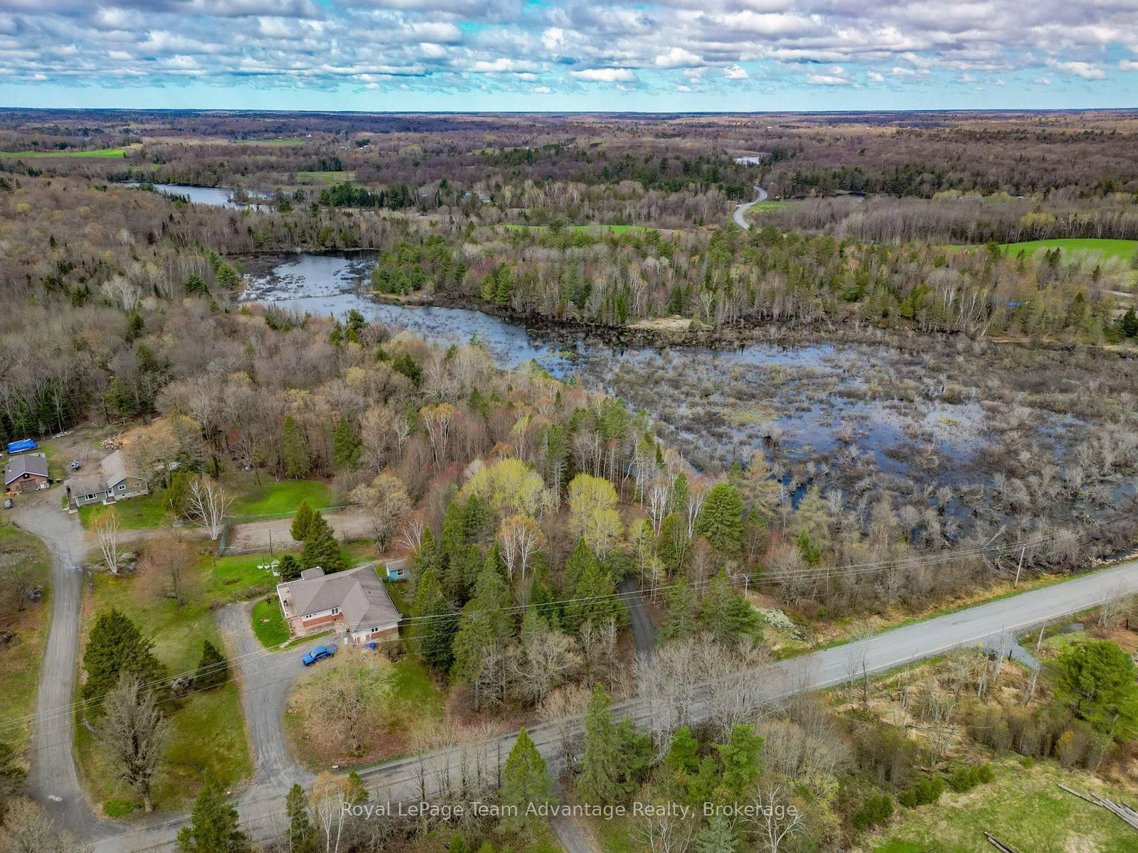 0 Centre Road W • McKellar, ON photo 27