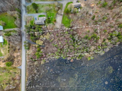 0 Centre Road W • McKellar, ON photo 9