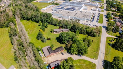 1045 Tremaine Avenue S • North Perth, ON photo 2
