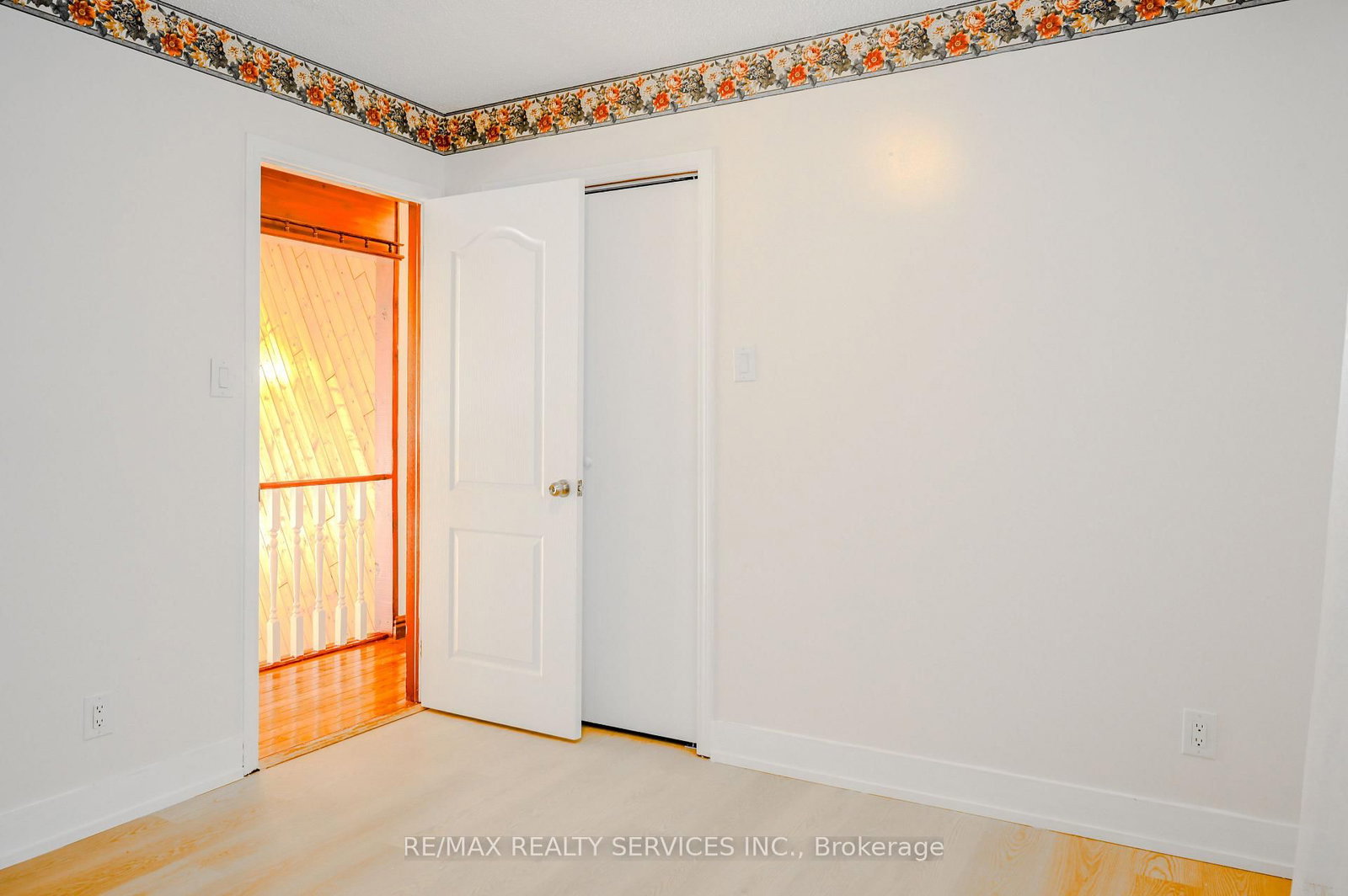 1045 Tremaine Avenue S • North Perth, ON photo 36