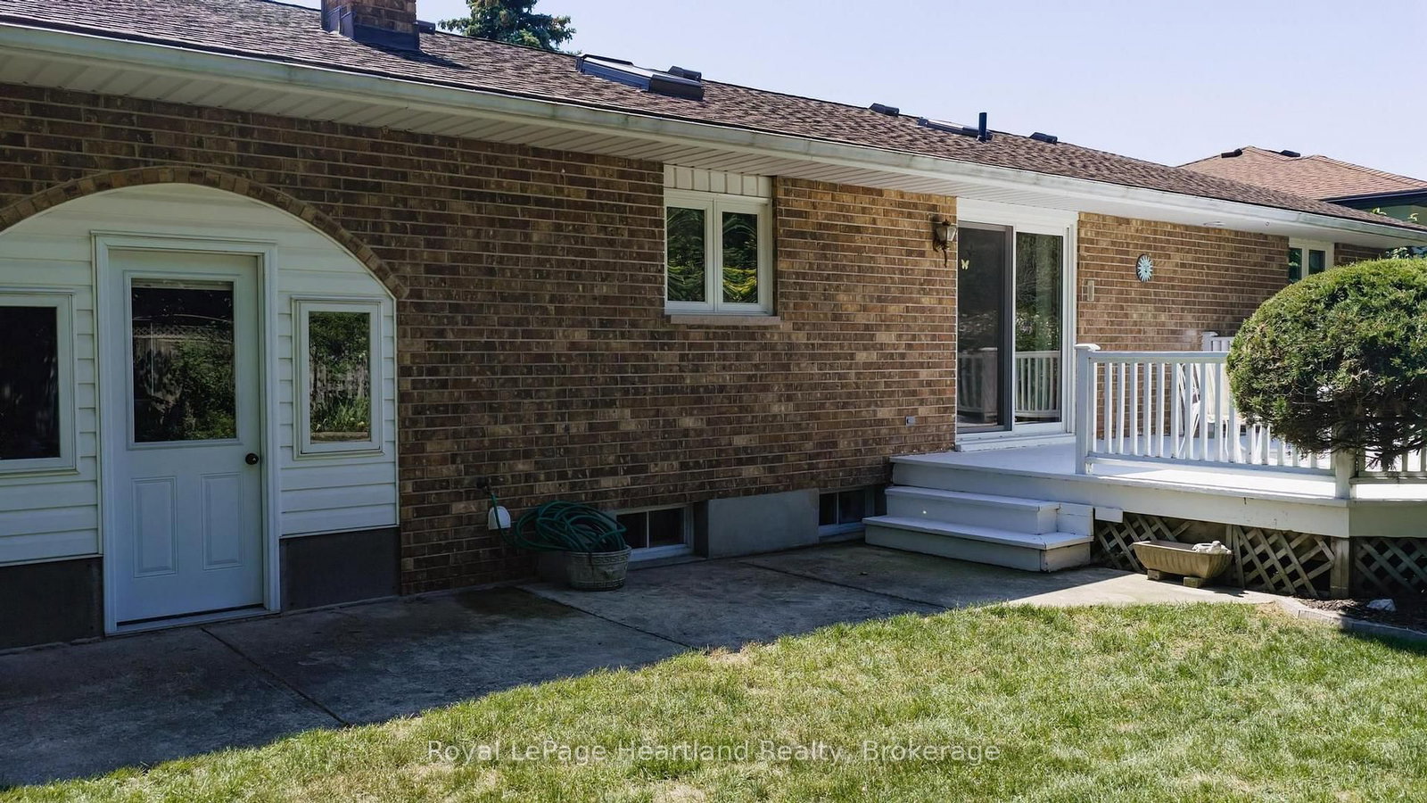 24 Leonard Drive • Goderich, ON photo 40