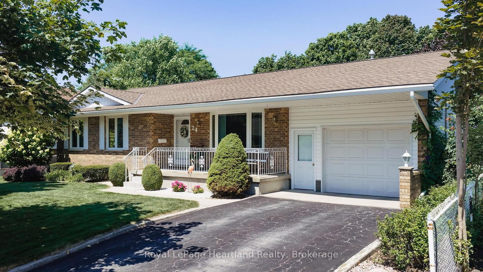 24 Leonard Drive • Goderich, ON photo 46