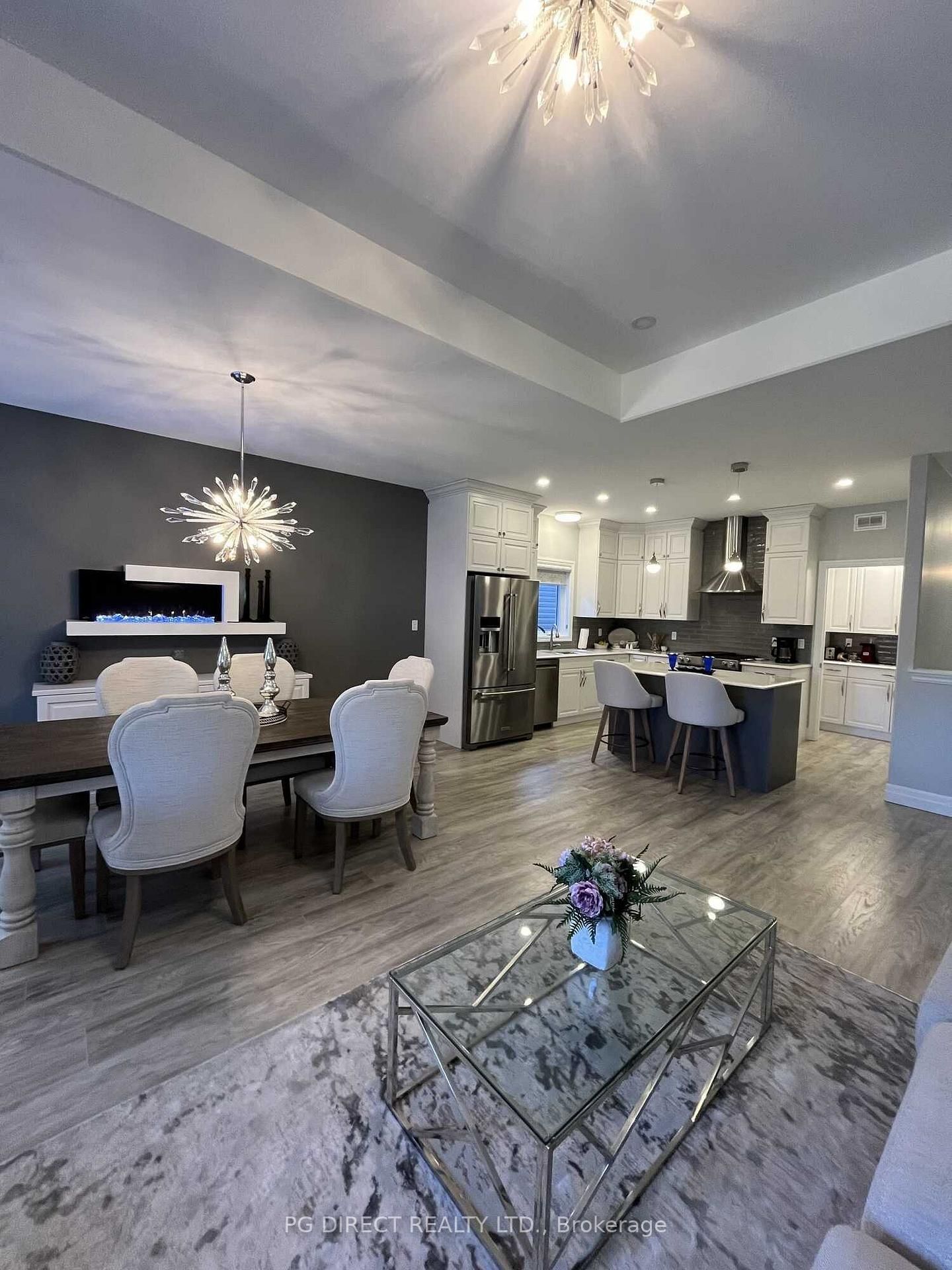 26 Matheos Crescent • Quinte West, ON photo 2