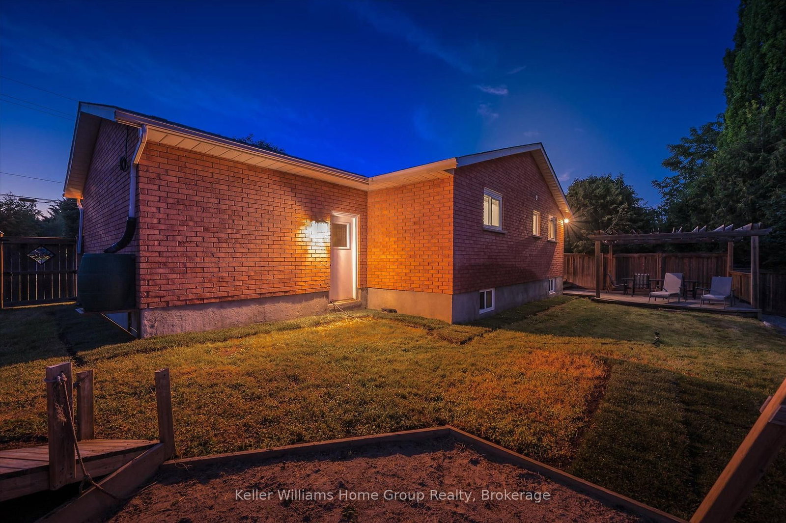 273 Colborne Street • Centre Wellington, ON photo 39